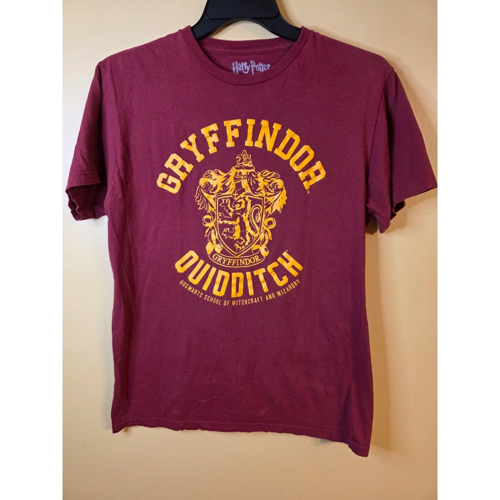 Harry Potter Gryffindor Quidditch T-Shirt Mens Large Maroon Graphic Tee Hogwarts
